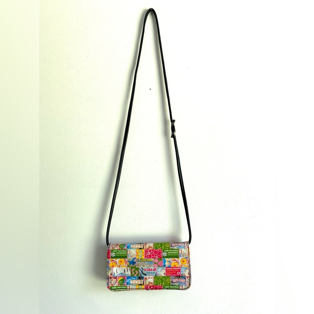 Relic Tropical Beach Crossbody Wallet Purse